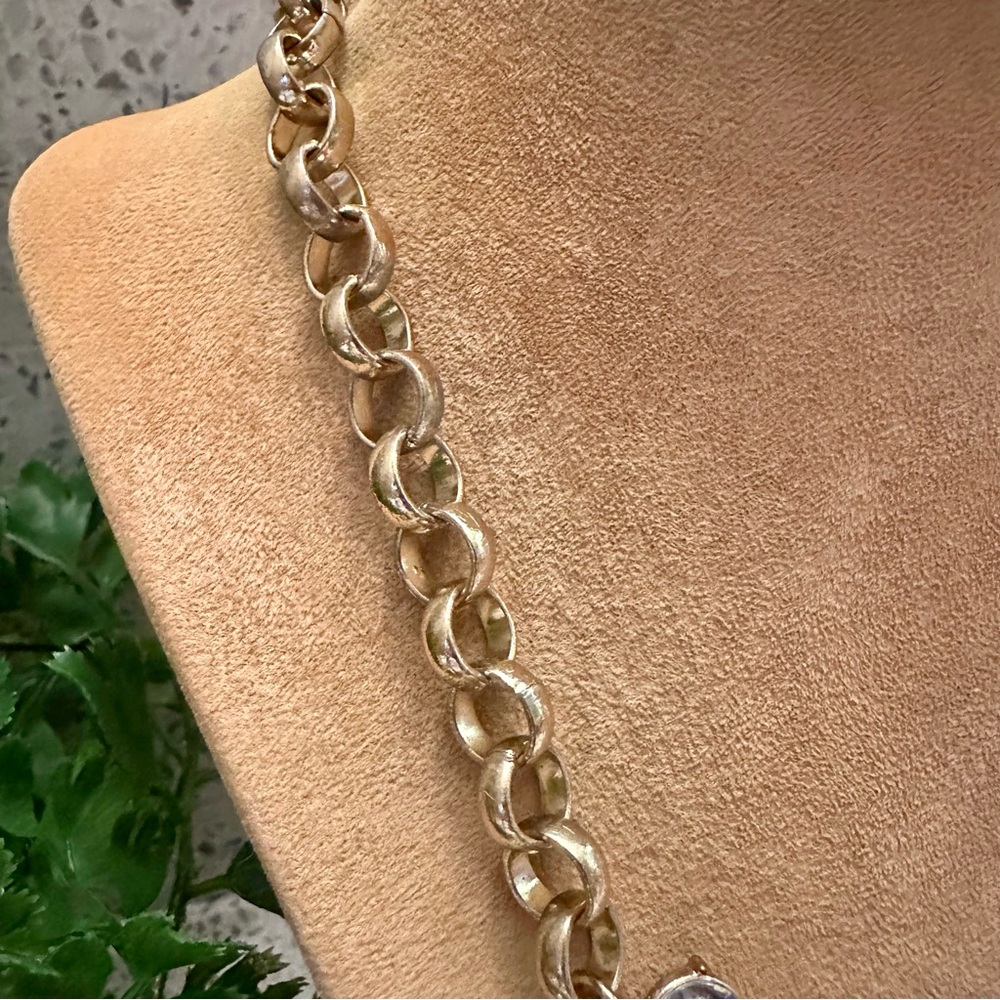 Rhinestone And Acrylic Gem Statement Necklace And… - image 6